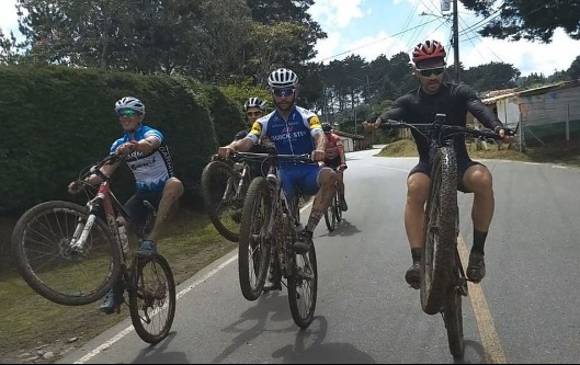 Ni en vacaciones desamparan la bici