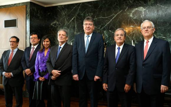 Banco de la República baja la tasa de interés a 5,5% Banco de la República baja la tasa de interés a 5,5%