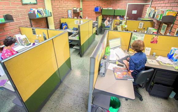 Además de Bibliotecología, la Escuela brinca tecnología y profesionalización en Archivística. FOTO Donaldo Zuluaga Además de Bibliotecología, la Escuela brinca tecnología y profesionalización en Archivística. FOTO Donaldo Zuluaga