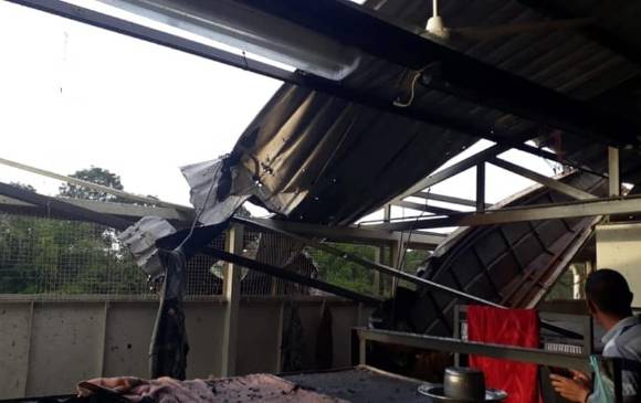 El techo de la estructura sufrió grandes averías tras la explosión. FOTO: Cortesía El techo de la estructura sufrió grandes averías tras la explosión. FOTO: Cortesía