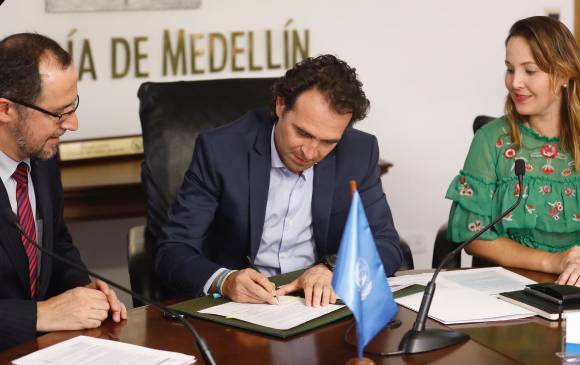 Alcalde de Medellín pidió renuncia protocolaria a todo su gabinete