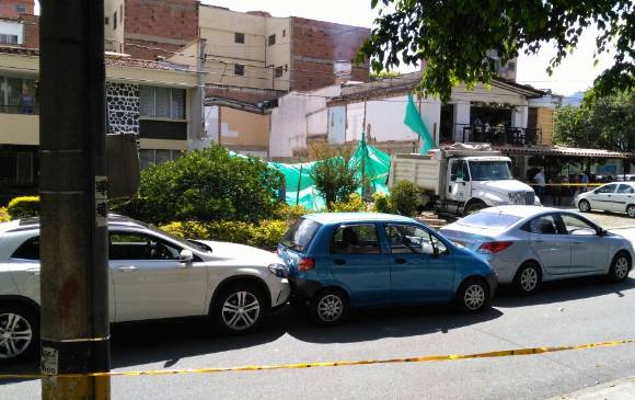 El ocupante de la camioneta fue herido y chocó con otros dos carros. FOTO SANTIAGO OLIVARES TOBÓN El ocupante de la camioneta fue herido y chocó con otros dos carros. FOTO SANTIAGO OLIVARES TOBÓN