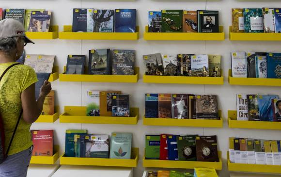 Libros universitarios, cómics, novelas y cuentos para niños. Hay de todo para todos. Libros universitarios, cómics, novelas y cuentos para niños. Hay de todo para todos.