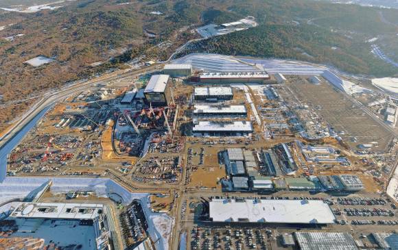 Este es el estado de las obras de la central nuclear por fusión que busca demostrar que sí se puede generar energía como lo hace el Sol, sin contaminar y sin extracción minera. FOTO Iter