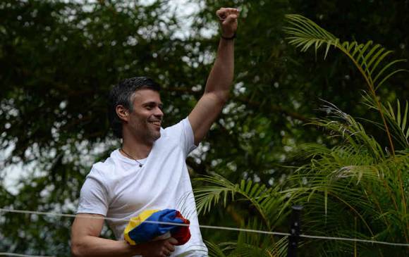 Leopoldo López regresa a su casa confirma su esposa