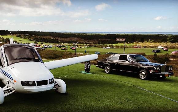 El modelo Transition exhibido en The Bridge, un show de autos de colección celebrado el pasado 15 de septiembre en el club de golf de Bridgehampton, Nueva York. Tuvo alrededor de 1.200 invitados de élite y 17 marcas de vehículos. También hubo exhibiciones de otros fabricantes de lujo, incluida la marca de autos voladores Terrafugia. Foto: @TerrafugiaInc El modelo Transition exhibido en The Bridge, un show de autos de colección celebrado el pasado 15 de septiembre en el club de golf de Bridgehampton, Nueva York. Tuvo alrededor de 1.200 invitados de élite y 17 marcas de vehículos. También hubo exhibiciones de otros fabricantes de lujo, incluida la marca de autos voladores Terrafugia. Foto: @TerrafugiaInc