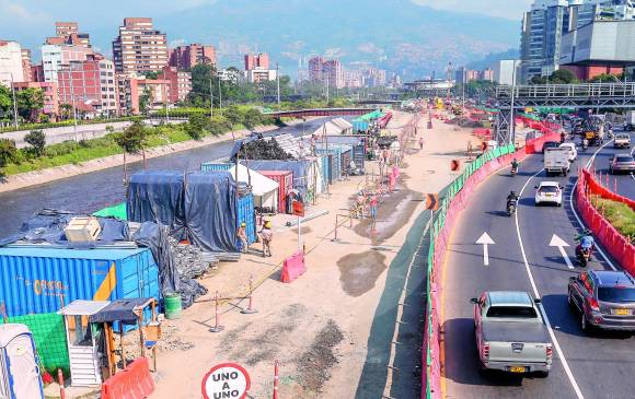 Los trabajos en la avenida Regional hacen parte de la segunda etapa del proyecto Parques del Río. <span style="text-transform:uppercase">FOTO</span> <b><span style="text-transform:uppercase">MANUEL SALDARRIAGA</span></b> Los trabajos en la avenida Regional hacen parte de la segunda etapa del proyecto Parques del Río. <span style="text-transform:uppercase">FOTO</span> <b><span style="text-transform:uppercase">MANUEL SALDARRIAGA</span></b>