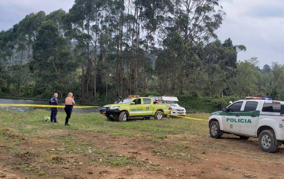 El accidente ocurrió en un lago cercano a la Institución Educativa Domingo Savio. El accidente ocurrió en un lago cercano a la Institución Educativa Domingo Savio.