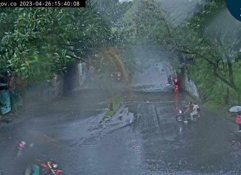Caos en el norte fuertes lluvias inundaron el deprimido de la Feria de
