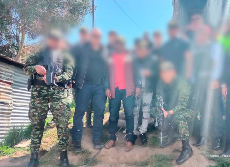 Imagen tras el operativo que permitió el rescate de los tres músicos. FOTO Cortesía Fiscalía