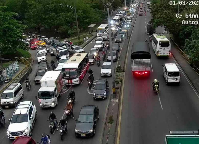 En la Autopista Norte, a la altura de Solla, re registra este miércoles alto flujo vehicular. FOTO: CORTESÍA SECRETARÍA DE MOVILIDAD