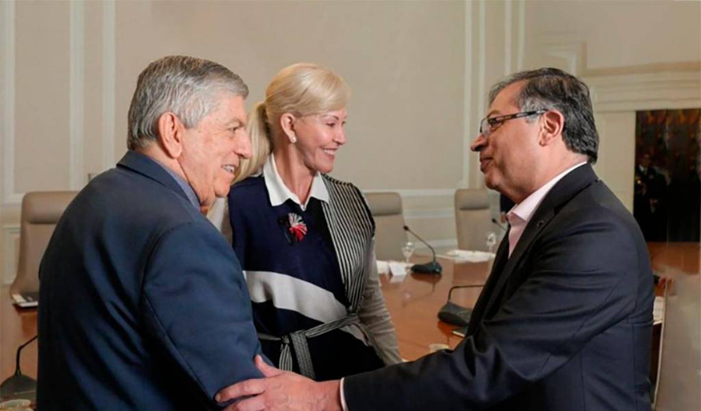 Petro se ha reunido en al menos dos ocasiones en privado con los jefes del Conservador, Liberal y La U, pero no evitó que se rebelaran. <span class="mln_uppercase_mln">FOTO</span> <b><span class="mln_uppercase_mln">CORTESÍA</span></b>