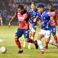 El Poderoso cayó 2-0 ante Chicó, pero además perdió al volante Andrés Ricaurte quien salió lesionado. FOTO DIMAYOR