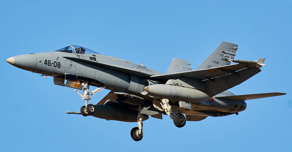 On video A Spanish army plane crashed during an exhibition flight TIme News