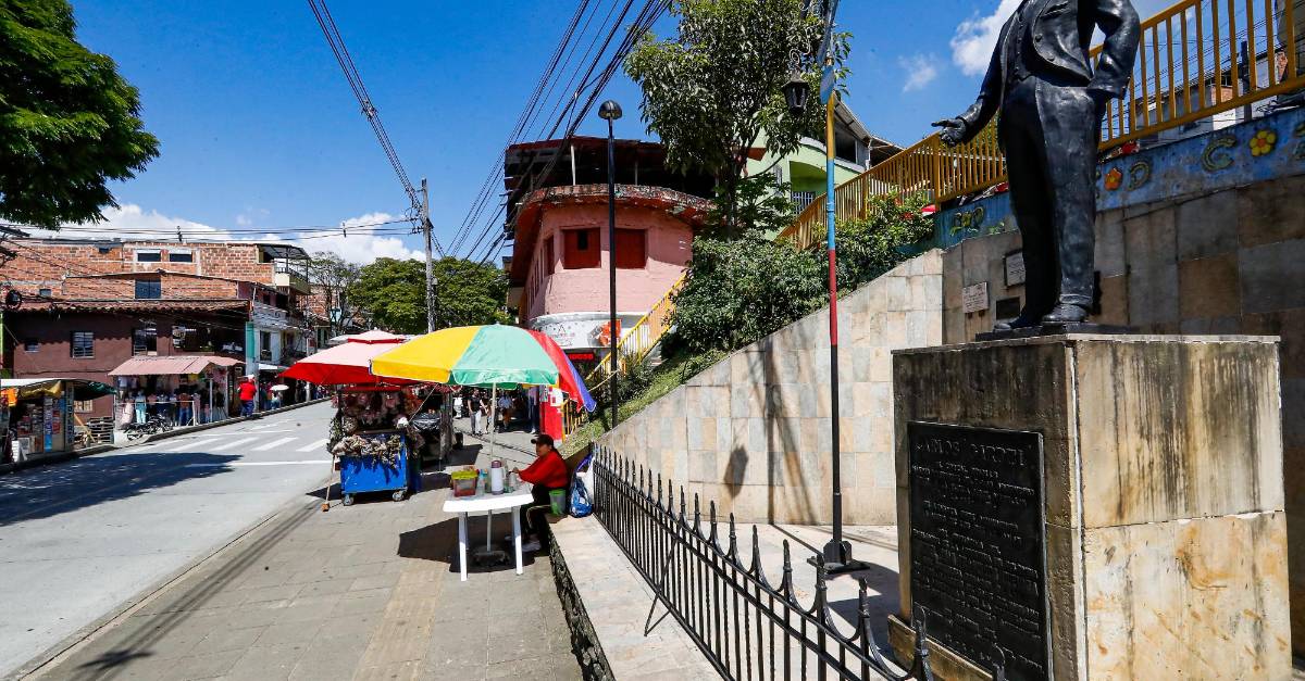 Manrique created a route to show the world his tango soul Archyde