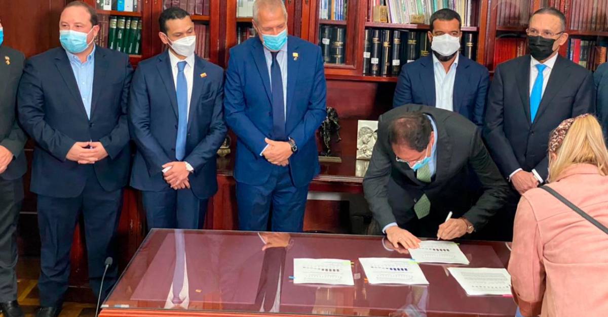 El primer paso para el lograr el ajuste fiscal - Vimarsana News