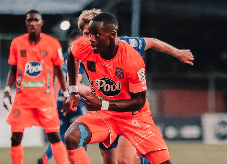 El delantero Jhon Jáder Durán, quien debutó como profesional con Envigado en 2019 fue anunciado como nuevo jugador del Aston Villa. FOTO CORTESÍA ENVIGADO