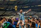 En Qatar, Messi por fin levanto el trofeo como campeón del Mundo. Foto: Juan Antonio Sánchez 