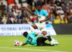 El colombiano Johan Carbonero fue la gran figura en el triunfo de Racing ante Boca Juniors en la disputa de la Supercopa Argentina. FOTO EFE 