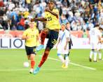 Yáser Asprilla celebra el tanto que marcó ante Guatemala en su debut con la Selección Colombia de mayores. FOTO CORTESÍA FCF