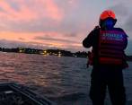 Una de las embarcaciones implicadas escapó y está siendo rastreada por las autoridades. FOTO CORTESÍA 