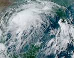 El huracán Nicholas tocó tierra en Texas y los litorales sufren inundaciones, que se han visto empeoradas por el alza del nivel del mar. FOTO EFE