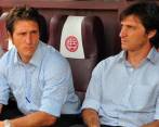 Gustavo y Guillermo Barros Schelotto son gemelos y dirigirán a Paraguay. Foto @clublanus
