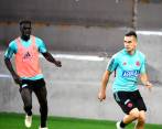Dávinson Sánchez y Rafael Santos Borré estuvieron en la primera convocatoria del proceso de Néstor Lorenzo como entrenador del equipo nacional. FOTO: TOMADA DEL TWITTER DE @FCFSeleccionCol