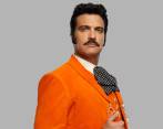 Imagen del actor Jaime Camil en la interpretación de Vicente Fernández. FOTO Cortesía Caracol TV.