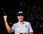 El antioqueño Nicolás Echavarría Botero recibió la tarjeta que lo acredita como nuevo jugador del PGA Tour. FOTO TOMADA@NICOLAS_ECH