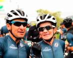 María Carmenza Morales y Ricardo Cardeño, extriatletas y medallistas panamericanos, mostraron toda su calidad este domingo en el Oriente con motivo del Clásico EC. FOTO JOHAN GARCÍA