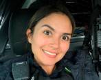 En febrero de 2022, el subcomandante de Policía de Chathan-Kent le entregó el carné que posesionó a Manuela como agente de Policía.