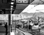 Por cada persona que se lanza a los rieles del metro, los funcionarios previenen que otros cinco usuarios hagan los mismo. FOTO camilo suárez