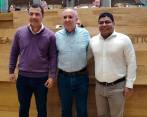 Juan Carlos Palacios, presidente (centro); Luis Gabriel Gómez, vicepresidente primero (izq.); Luis Peláez Jaramillo, vicepresidente segundo (der.). FOTO: Cortesía Asamblea de Antioquia.