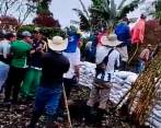 Campesinos de una vereda de Jericó bloquearon una actividad que realizaban empleados de la Anglo Gold Ashanti en un cafetal de un particular. IMAGEN TOMADA DE VIDEO
