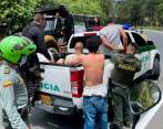 Los capturados están siendo presentados ante un juez de Garantías quien determinará si los envía a un centro penitenciario. FOTO: CORTESÍA DENUNCIAS ANTIOQUIA