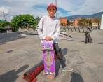 Juan Esteban Garcés durante una jornada de entrenamiento en el Park Skate de Envigado. FOTO ESNEYDER GUTIÉRREZ.
