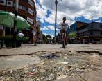 A la fecha se han registrado en Huecosmed más de 24.000 situaciones relacionadas con huecos y baches en la vía. FOTO: Julio César Herrera.