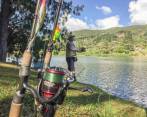 En municipios del oriente antioqueño como San Rafael es común ver a gente practicar la pesca deportiva. Esta actividad el próximo año será prohibida en todo el país. FOTO Edwin Bustamante