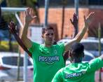 Juan Felipe Aguirre viene demostrando que Nacional no se equivocó con su regreso y es de los hombres que mayor seguridad le ha dado al equipo en defensa. También ha sido importante en el juego aéreo ofensivo con su buen remate de cabeza. FOTO Juan Antonio Sánchez 
