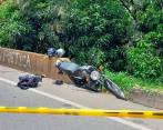 En el sitio murió uno de los presuntos delincuentes a manos de la Policía, mientras que el otro resultó gravemente herido y fue trasladado a la Clínica del Norte - Foto: Cortesía