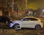 Las autoridades locales informaron de una explosión masiva en Belgorod que dejó un enorme cráter en el centro de la ciudad y provocó heridas en varias personas. FOTO: AFP