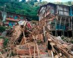 La vivienda de tres pisos estaba construida en bahareque. FOTO: Cortesía Denuncias Antioquia. 