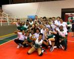 Los jugadores de las selecciones femenina y masculina de Antioquia, campeones nacionales infantiles. FOTO cortesía LAV