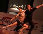 La salsa caleña es reconocida por sus rápidos movimientos de piernas y cadera. FOTO ARCHIVO - JOSÉ LUIS CHAVARRIAGA