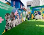 Este es el mural en el que está la imagen de Linda Caicedo en Qatar. FOTO: CORTESÍA FIFA