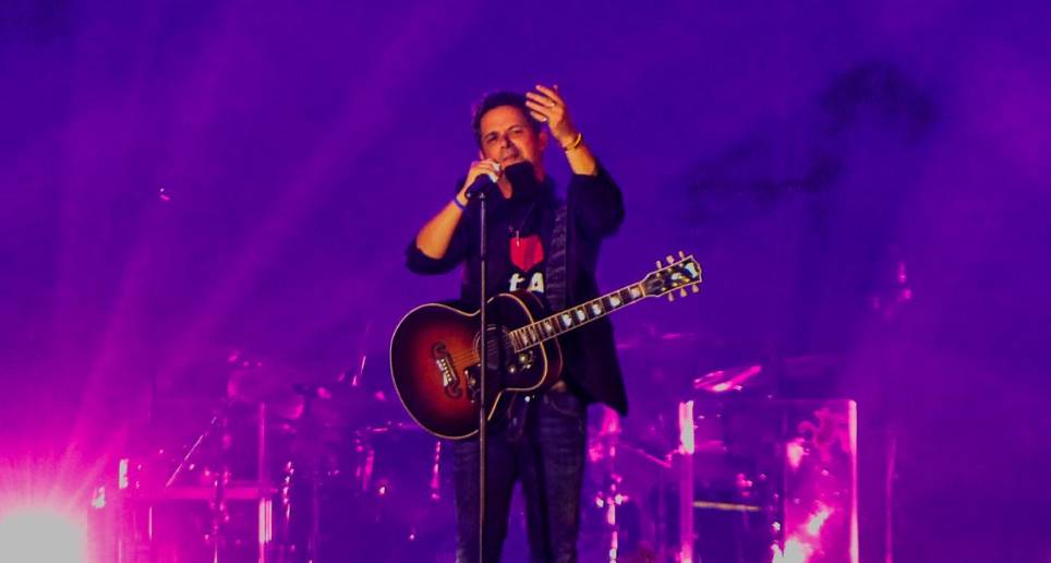 El cantante español Alejandro Sanz es un frecuente visitante de los escenarios de Colombia. FOTO Colprensa.