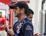 Arturo Reyes solo duró 4 meses en su segundo ciclo, venía de remplazar a Julio Comesaña. FOTO TWITTER @JuniorClubSA