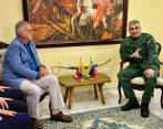 La reunión se llevó a cabo en el estado venezolano de Táchira, entre Velásquez y su homólogo Vladimir Padrino. FOTO CORTESÍA