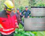 Bomberos hicieron inspección por deslizamiento en Santa Rita el 21 de junio pasado. FOTO Cortesía